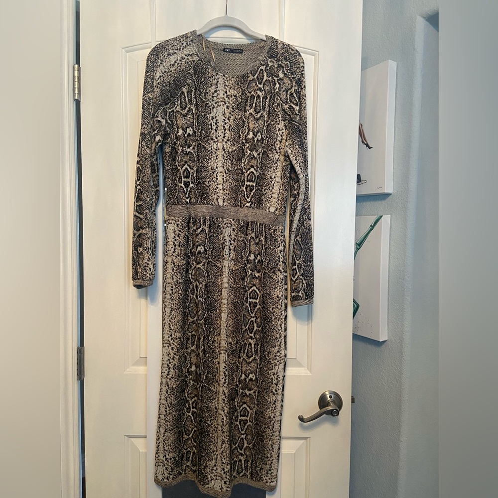 Zara blouson sweater dress